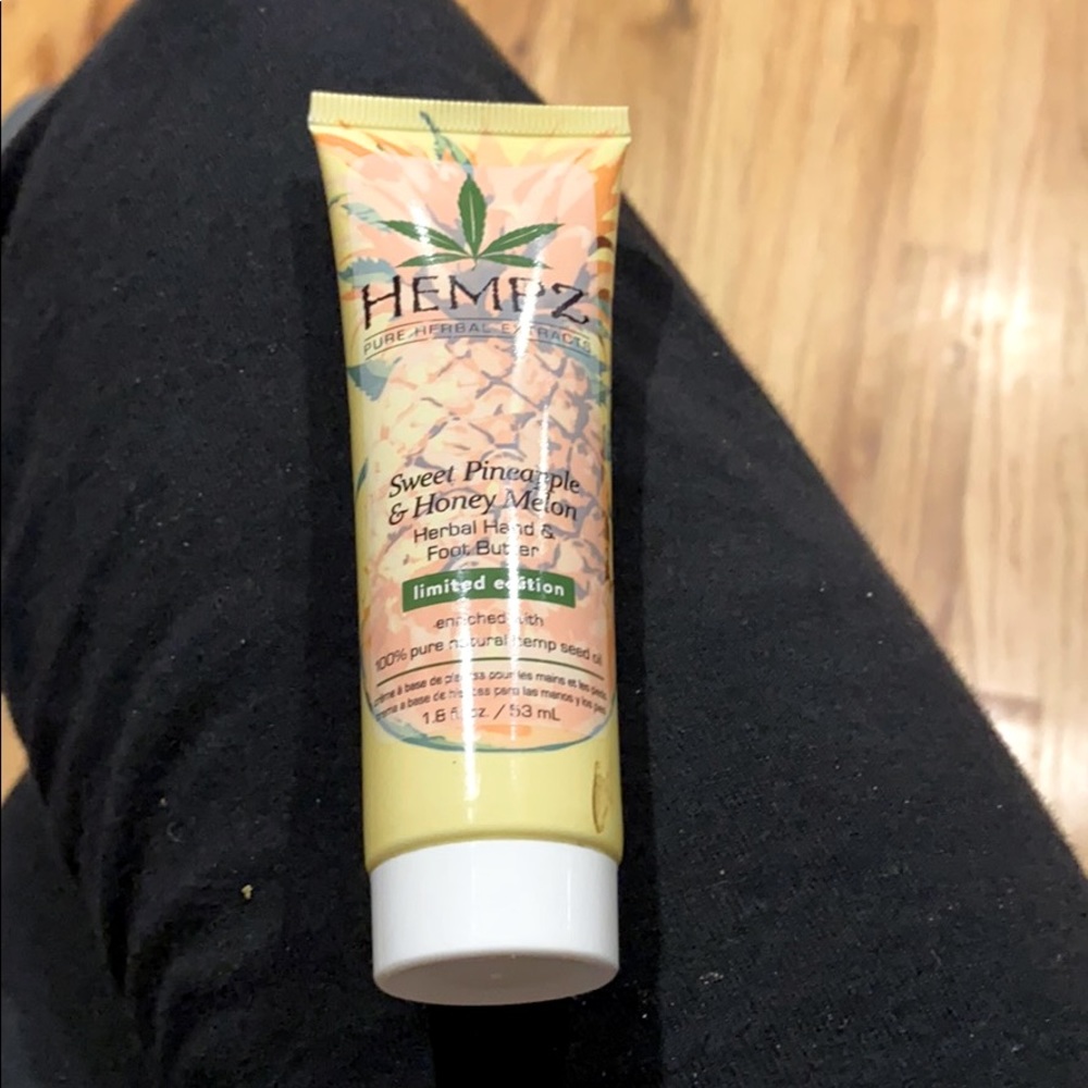 3/$12 NWT HEMPZ Herbal Hand/Foot Butter:Pineapple &Honey Melon